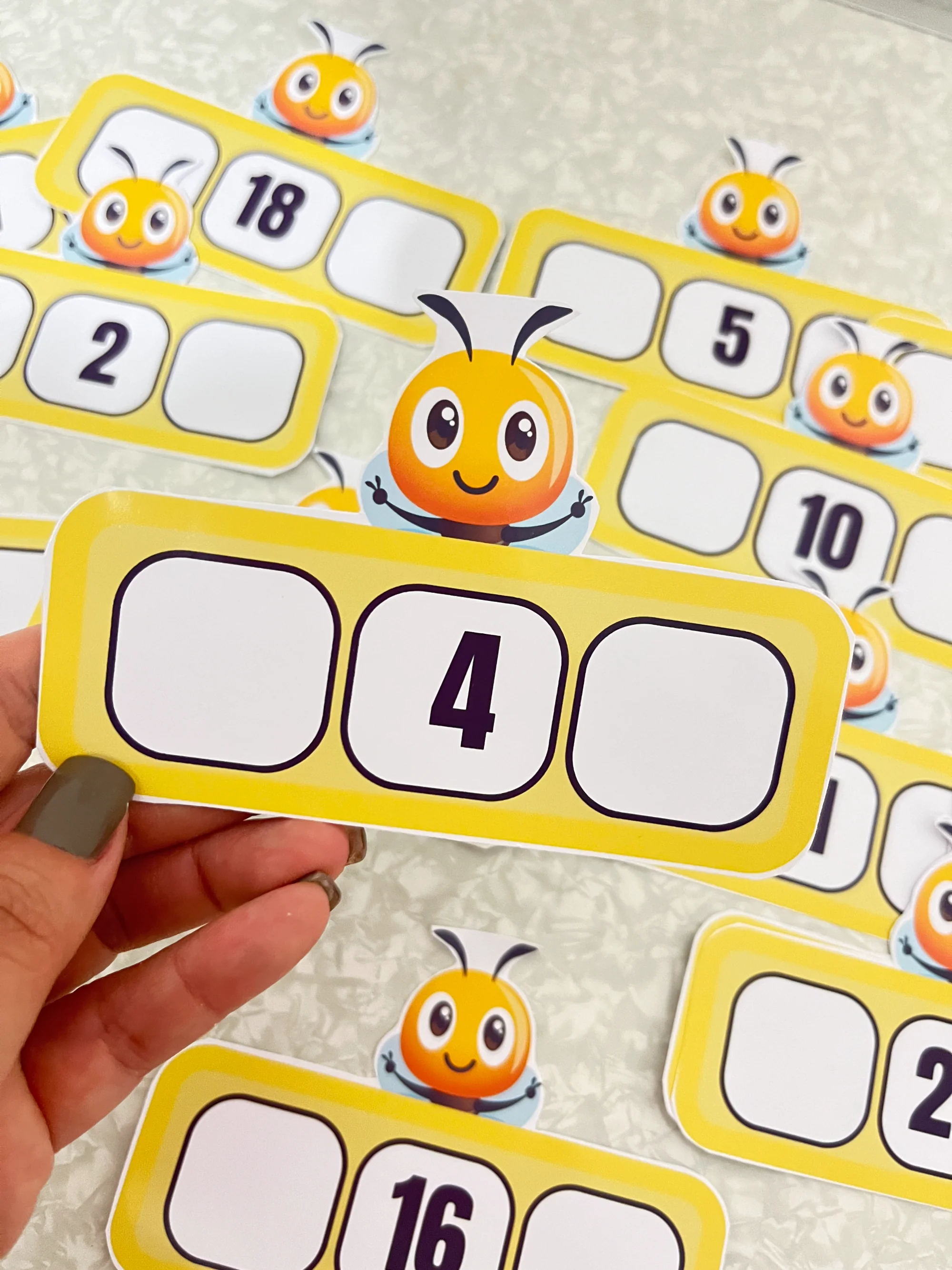 Sucessor e Antecessor: Atividades com Abelhinhas — amostra 7: Material pronto de 8 páginas para treinar sucessor e…