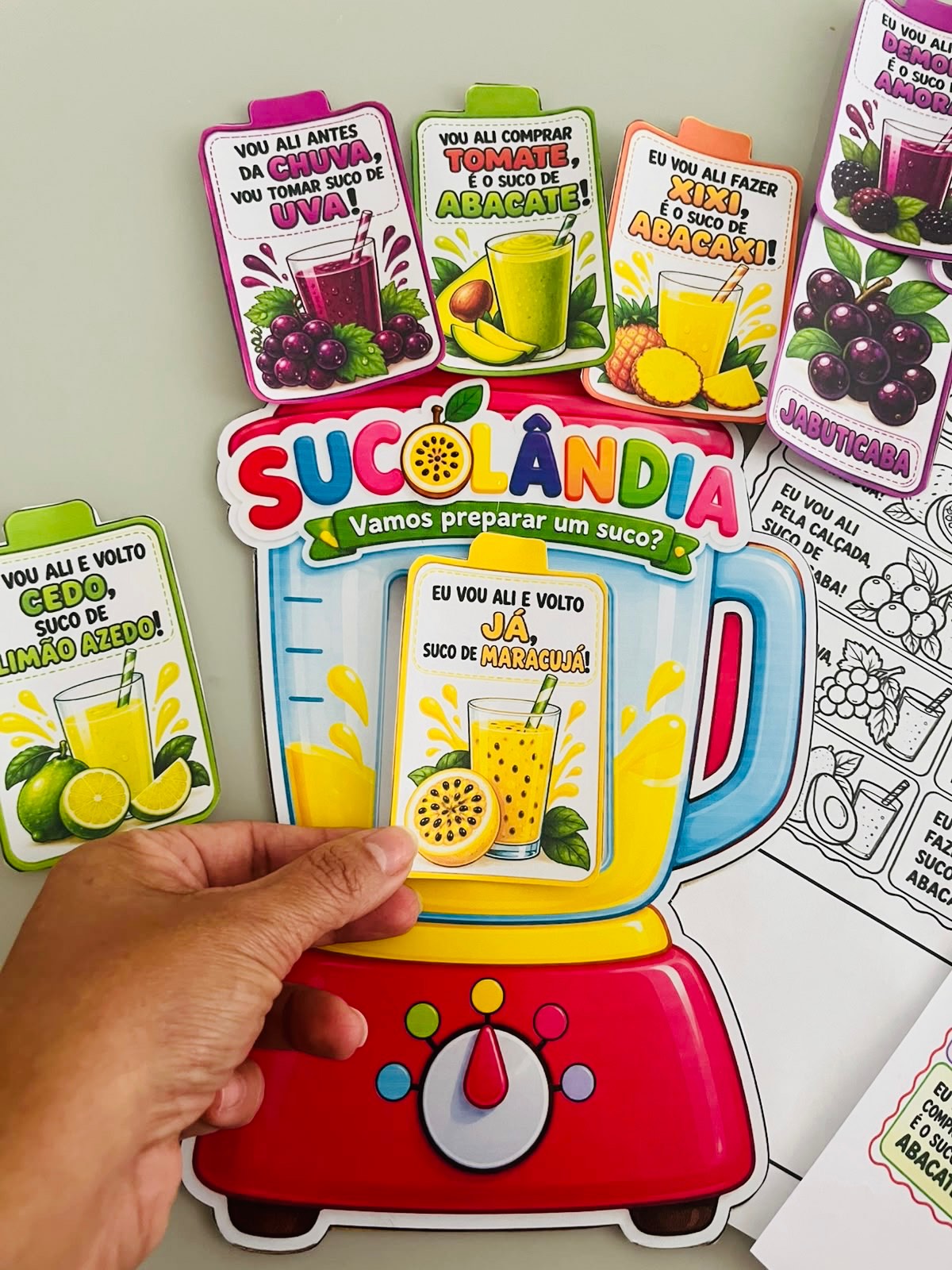 Sucolândia – Atividade de Alfabetização com Frutas, Leitura, Rimas — amostra 2: Com frutas, cards ilustrados, palavras,…