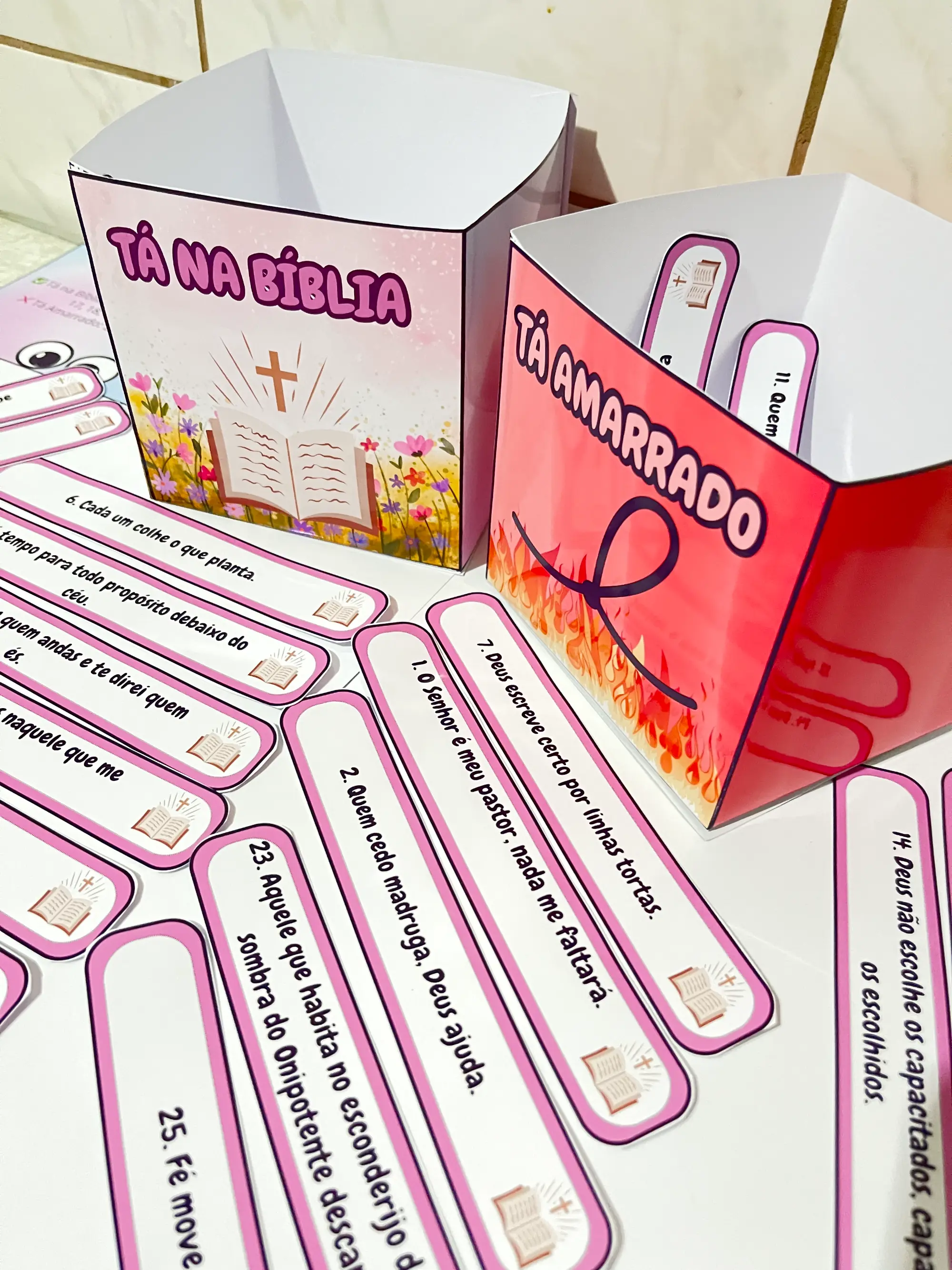 "Tá na Bíblia ou Tá Amarrado?" – O Jogo Divertido — amostra 1: Com o jogo "Tá na Bíblia ou Tá Amarrado