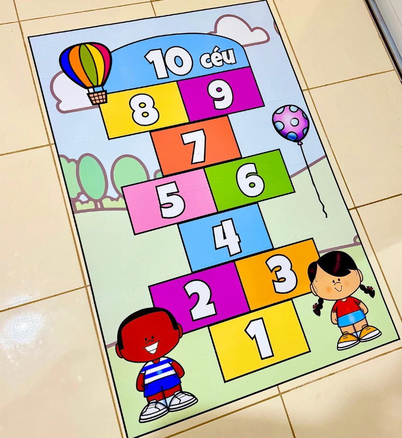 Tapete Amarelinha em PDF para Imprimir na Educação Infantil — amostra 3: Como usar em sala de aula