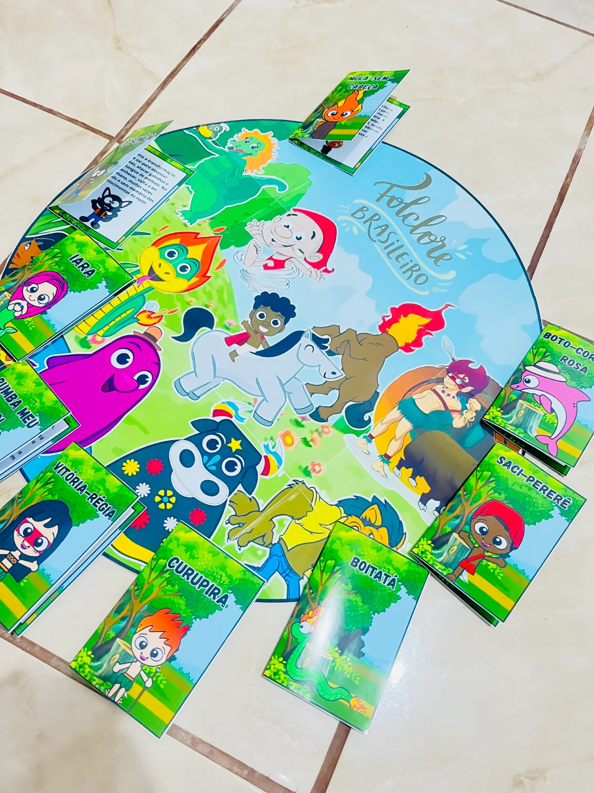 Tapete do Folclore + Livrinhos das Lendas — amostra 4: Ideal para desenvolver a imaginação, estimular a leitura, valorizar…