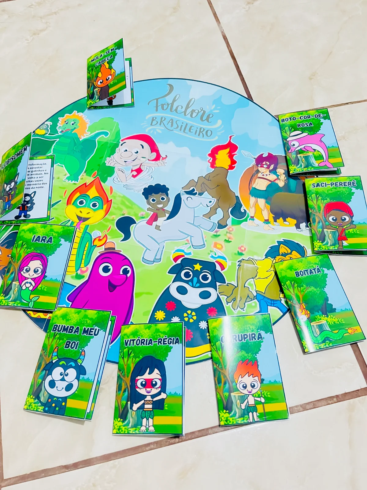 Tapete do Folclore – Material Pedagógico — amostra 6: CHEGOU O TAPETE DO FOLCLORE + LIVRINHOS DAS LENDAS