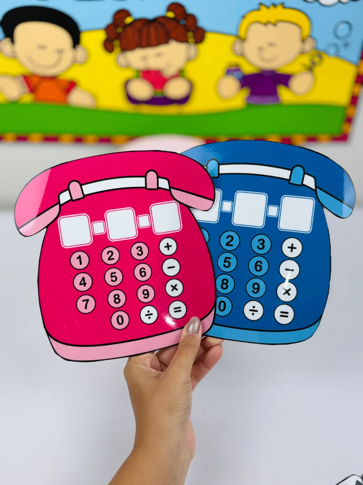 Telefone da Matemática - Recurso 4 Operações Matemáticas — amostra 1: Aprenda matemática de forma divertida Telefone da Matemática - Recurso 4 Operações Matemáticas — amostra 1: Aprenda matemática de forma divertida