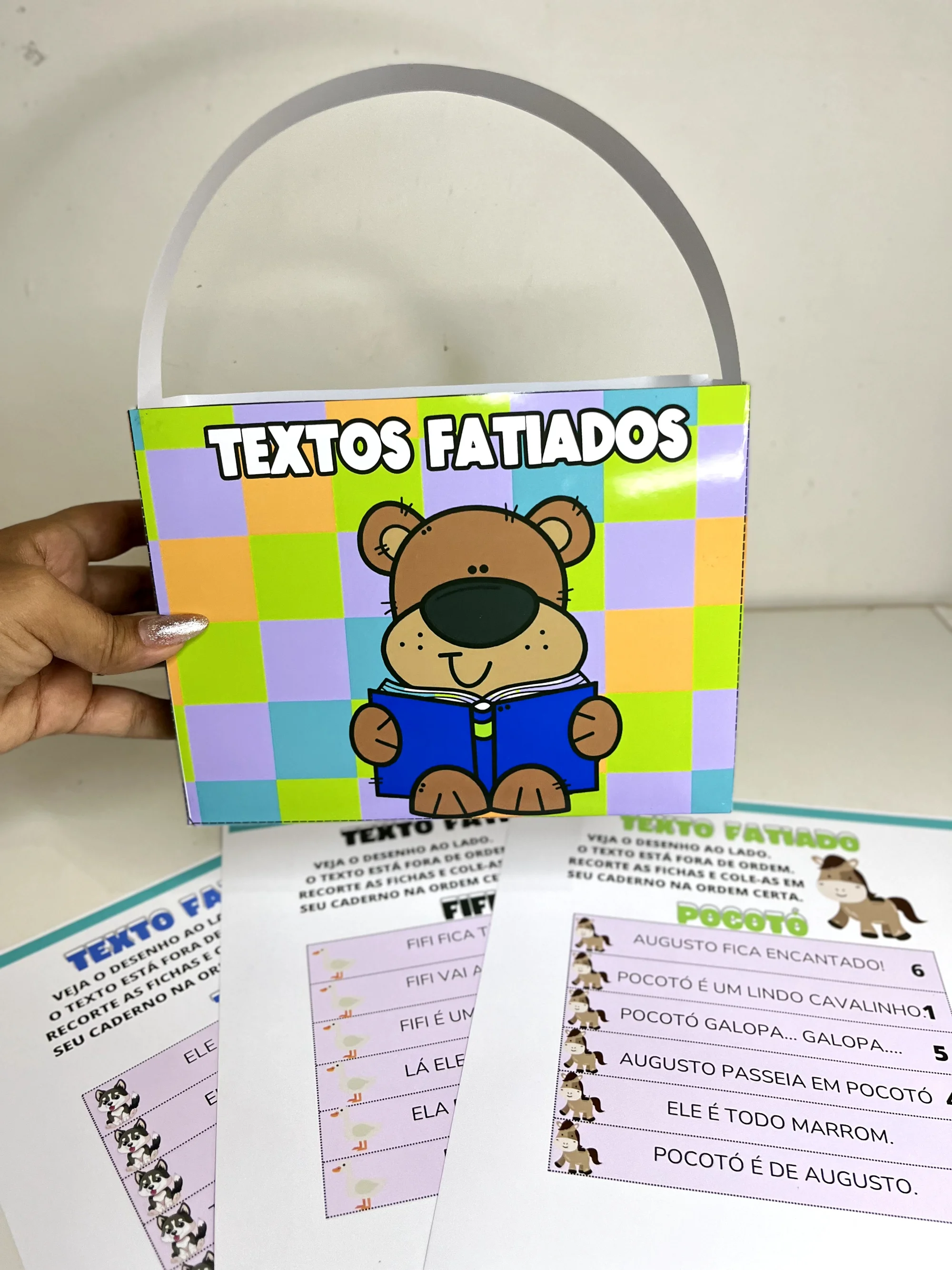 TEXTOS FATIADOS COM MALETINHA – ALFABETIZAÇÃO ANOS INICIAIS — amostra 5: O recurso pedagógico Textos Fatiados com Maletinha…