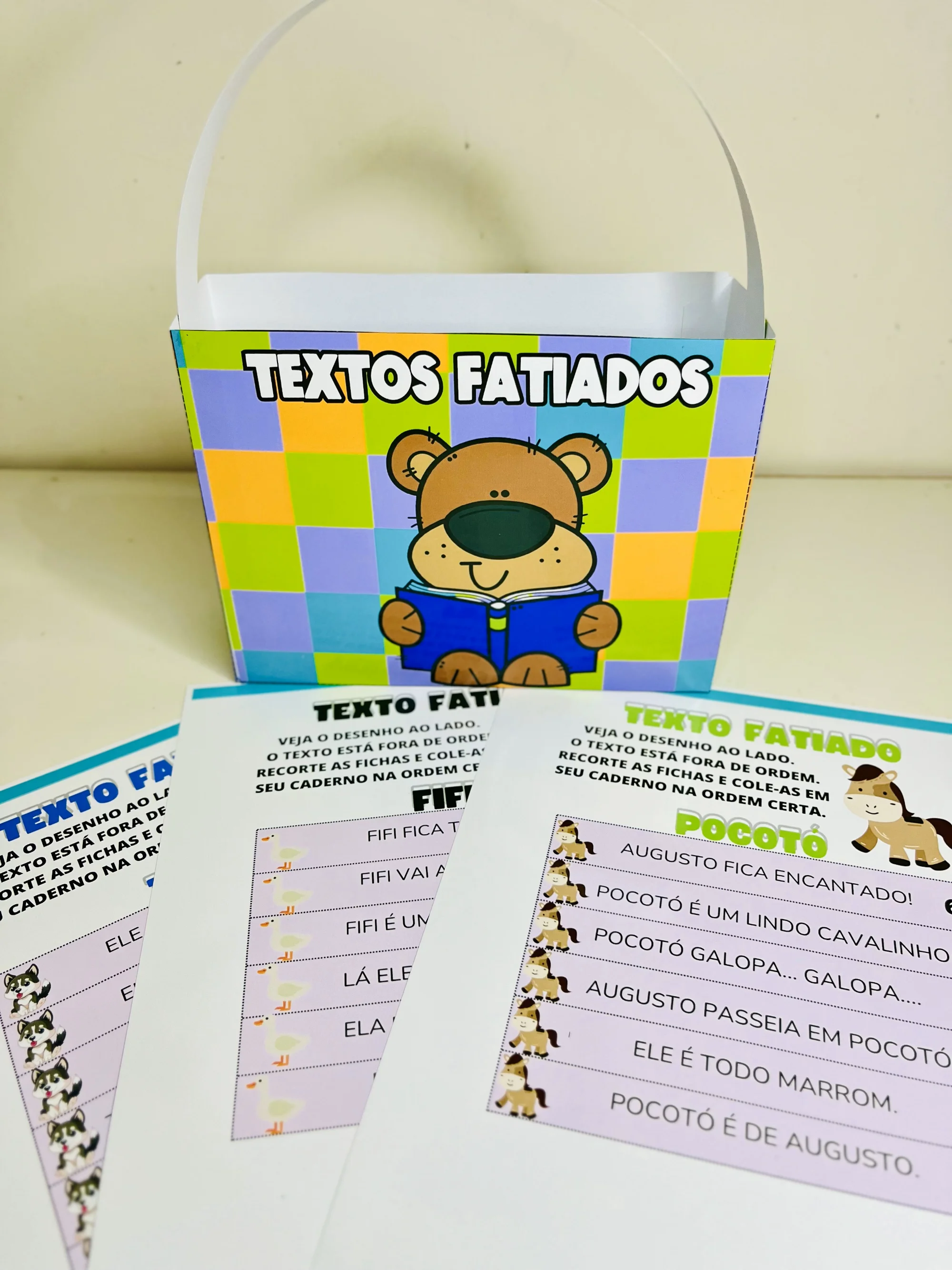 Textos Fatiados com Maletinha – Material Pedagógico — amostra 5: O material acompanha uma linda maletinha para armazenar e…