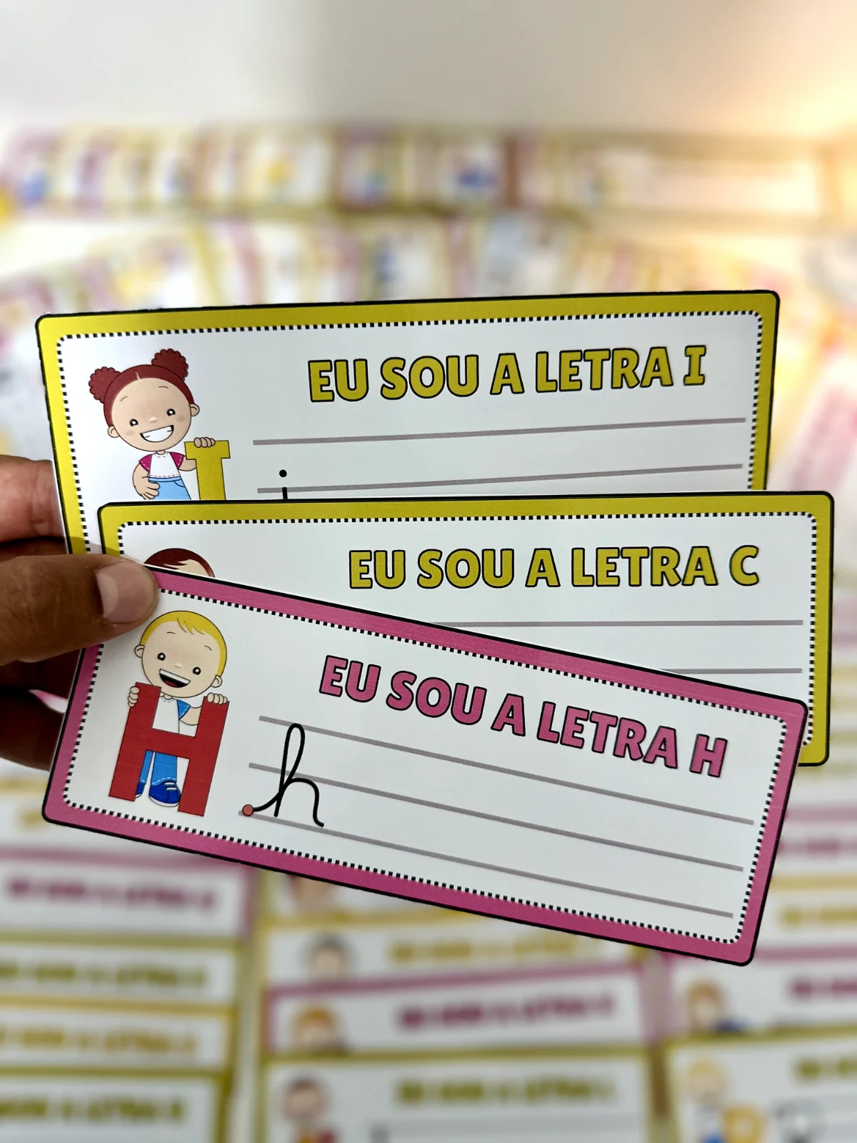 Traçando as letras do alfabeto — amostra 1: Fichas para treino do Traçado das letras do Alfabeto, para ser utilizado com…