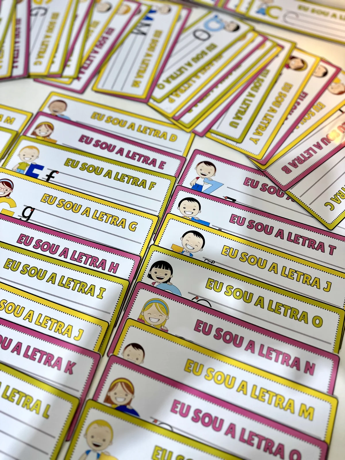 Traçando as letras do alfabeto — amostra 2: Fichas para treino do Traçado das letras do Alfabeto, para ser utilizado com…