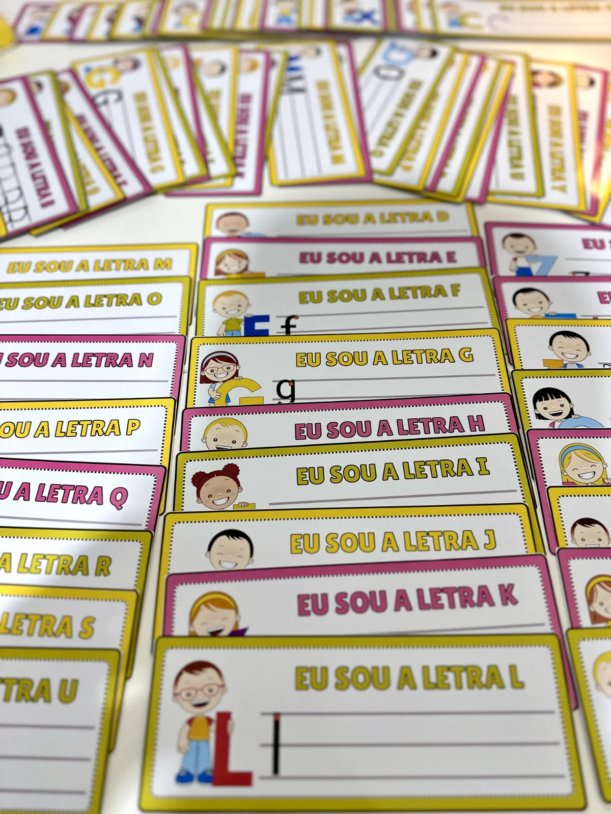 Traçando as letras do alfabeto — amostra 5: Fichas para treino do Traçado das letras do Alfabeto, para ser utilizado com…