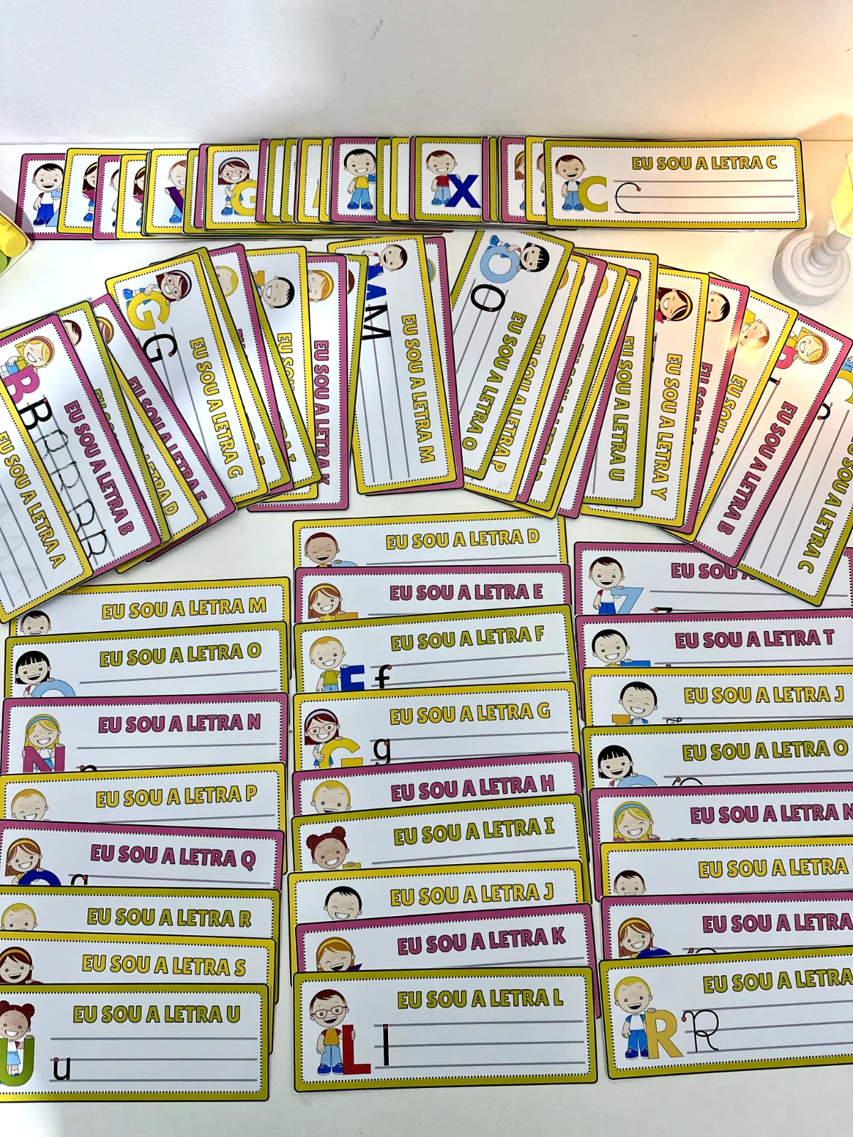 Traçando as letras do alfabeto — amostra 6: Fichas para treino do Traçado das letras do Alfabeto, para ser utilizado com…
