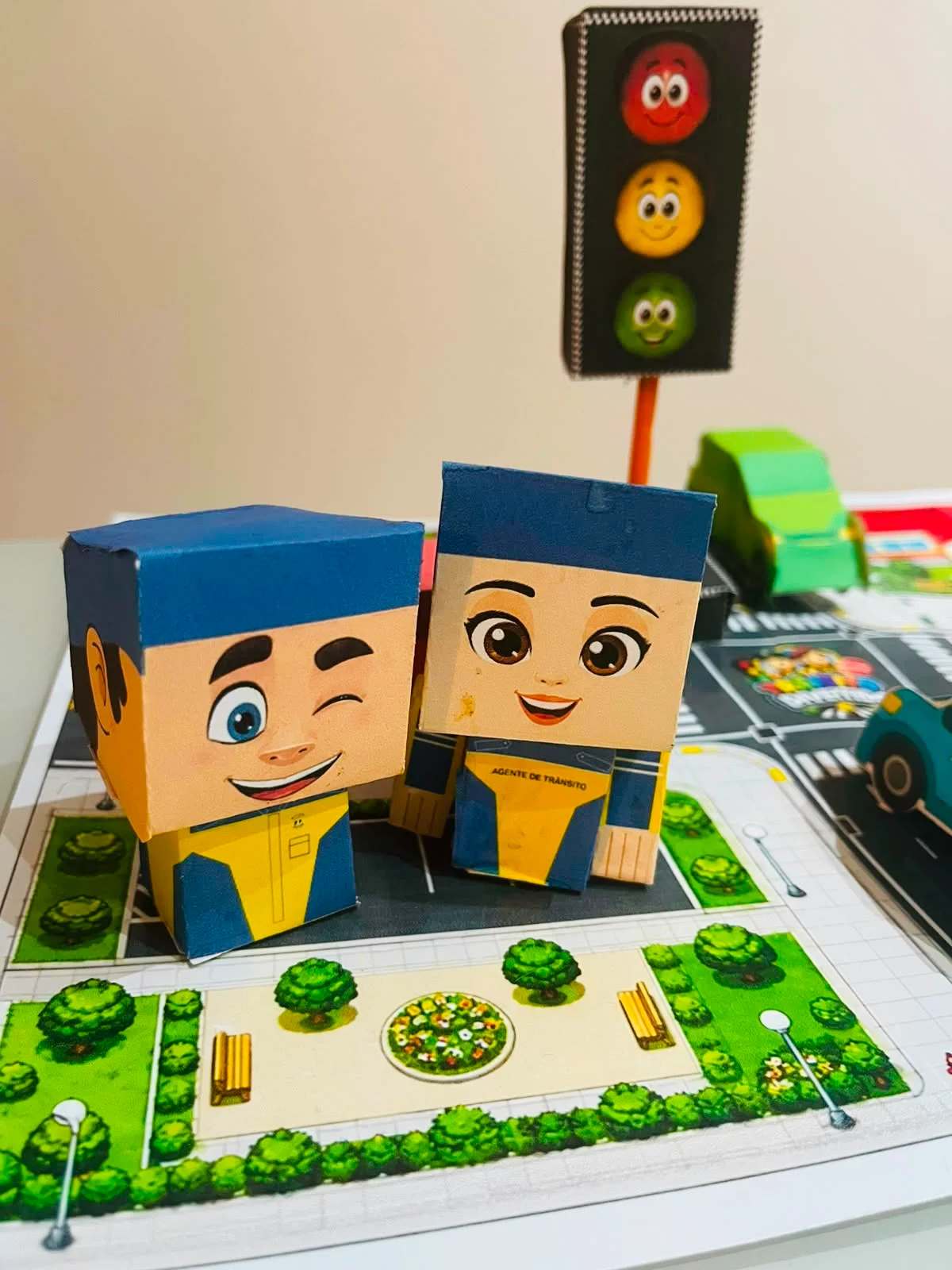 🚦 TRÂNSITO DIVERTIDO 🚗🏙️ — amostra 2: 🚦 TRÂNSITO DIVERTIDO 🚗🏙️ Uma cidade inteira para montar, criar, brincar e…