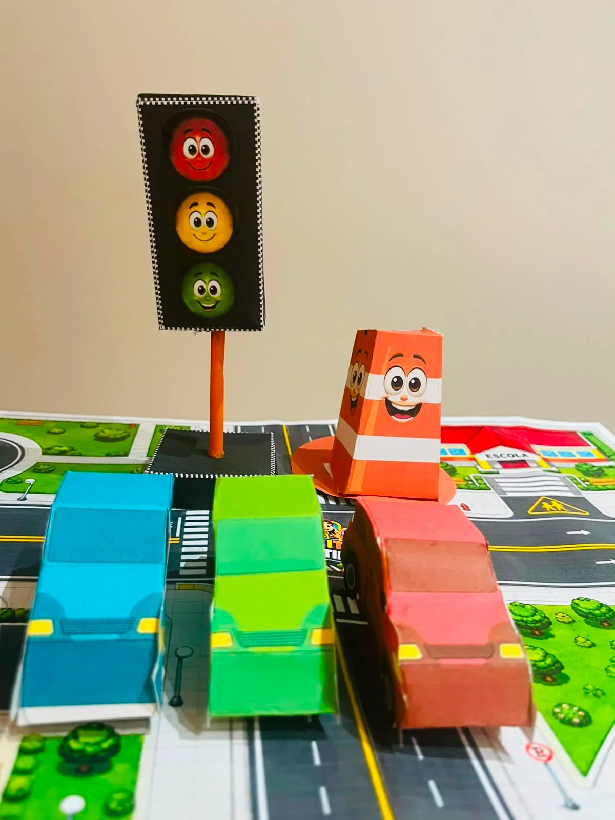 🚦 TRÂNSITO DIVERTIDO 🚗🏙️ — amostra 5: 🚦 TRÂNSITO DIVERTIDO 🚗🏙️ Uma cidade inteira para montar, criar, brincar e…