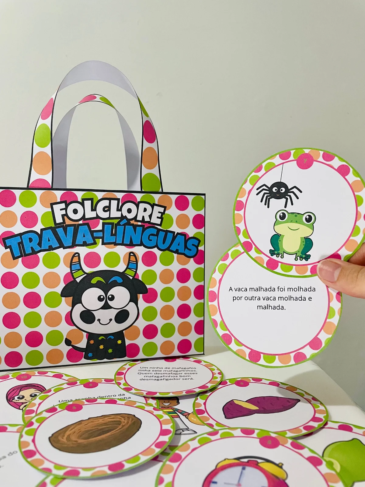 Trava-línguas do Folclore – PDF para Imprimir — amostra 3: Fichas duplas – uma com o trava-língua e outra com a ilustração…