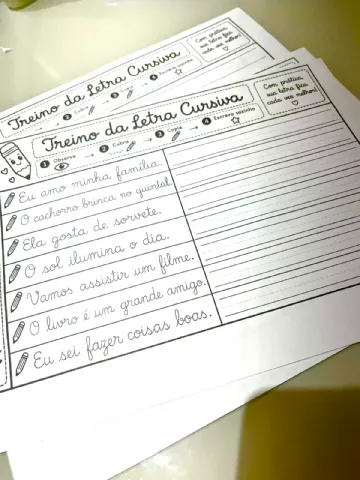Treino de Letra Cursiva - Da palavra ao parágrafo — amostra 2: 👀 Observa o modelo