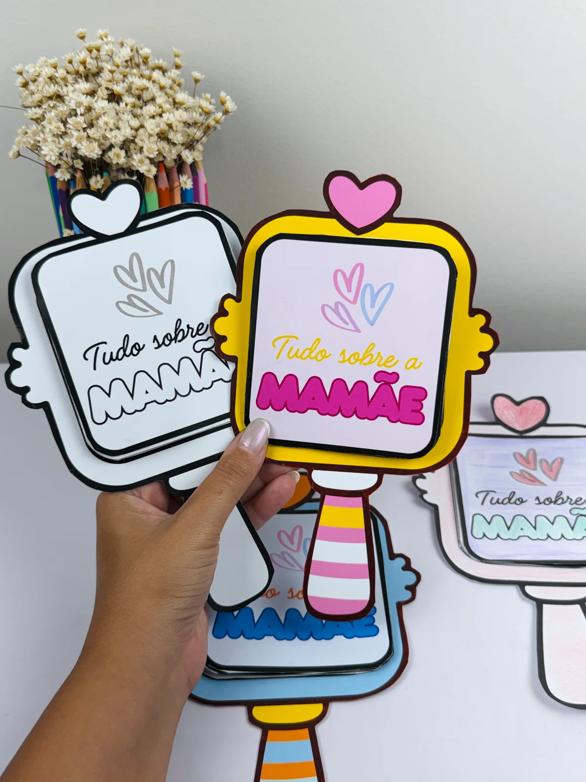 Tudo Sobre a Mamãe – Espelho Interativo Dia das Mães para Imprimir — amostra 2: Um material encantador e cheio de…