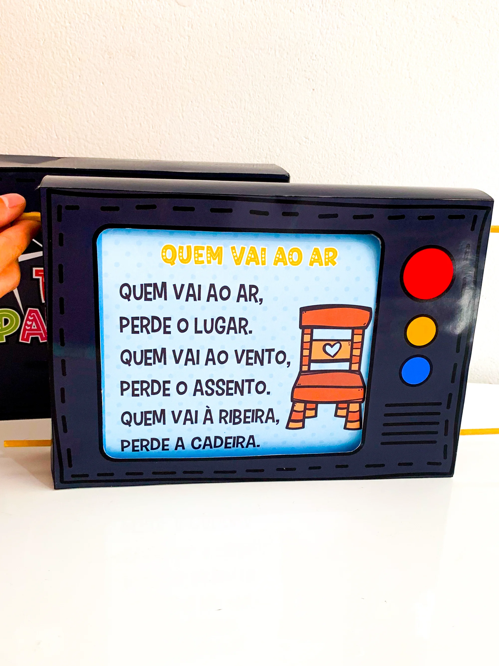 TV das Parlendas - O arquivo vai em PDF pronto ´para impressão — amostra 2: Recurso para trabalhar Parlendas com crianças… TV das Parlendas - O arquivo vai em PDF pronto ´para impressão — amostra 2: Recurso para trabalhar Parlendas com crianças…