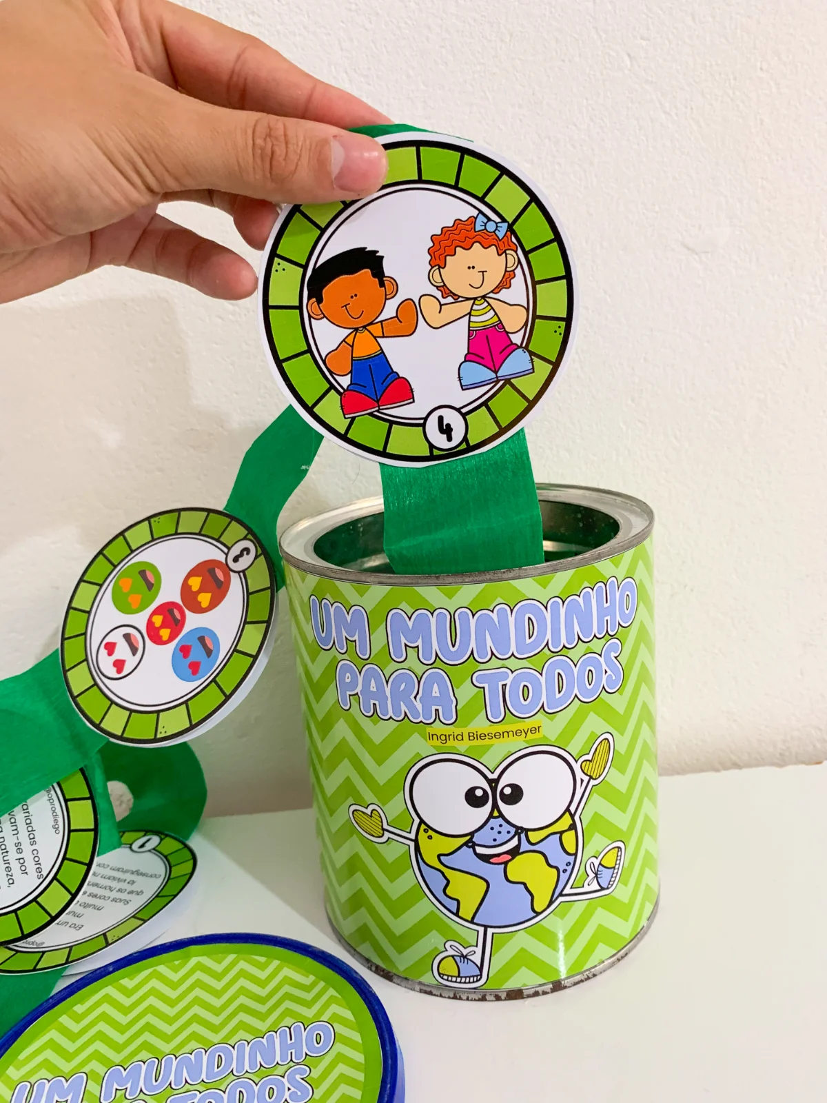 Um mundinho para Todos – PDF para Imprimir | Educação Infantil — amostra 5: Arquivo Poema na lata “Um Mundinho para Todos”…