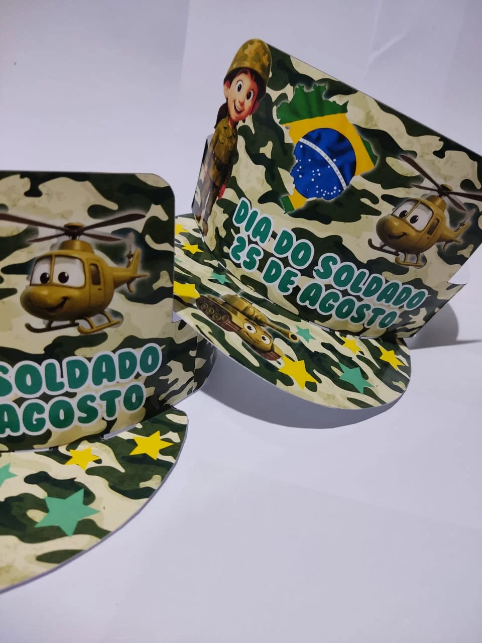 Viseira dia do soldado colorida – PDF para Imprimir — amostra 1: Sobre o VISEIRA DIA DO SOLDADO COLORIDA Viseira dia do soldado colorida – PDF para Imprimir — amostra 1: Sobre o VISEIRA DIA DO SOLDADO COLORIDA