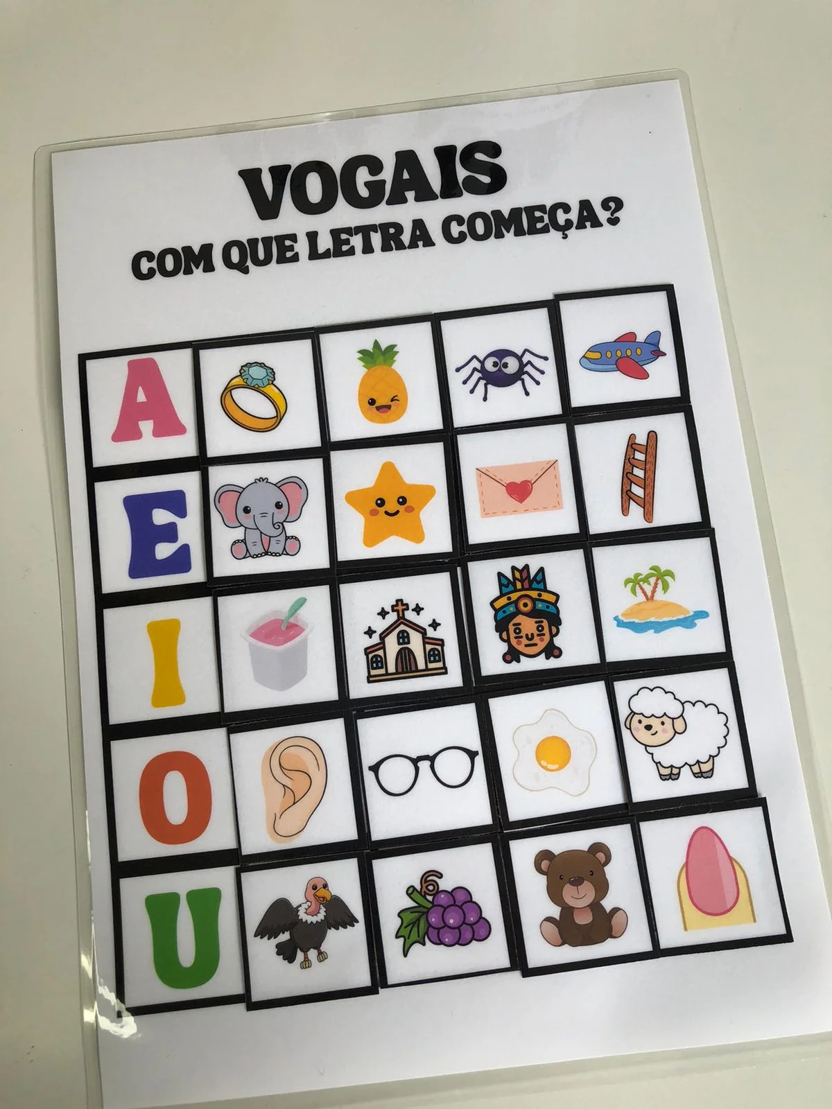VOGAIS: COM QUE LETRA COMEÇA? – PDF para Imprimir — amostra 2: Para quem é indicado