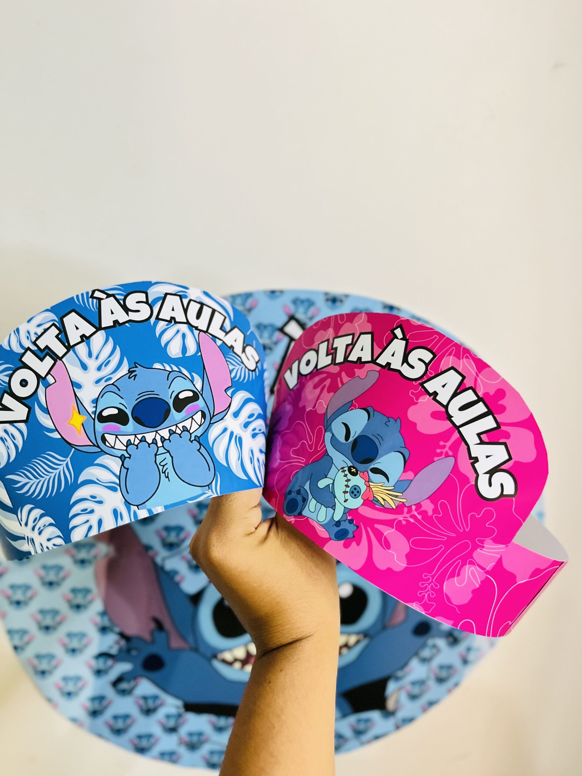 Volta às aulas – Material Pedagógico — amostra 1: Sobre o VOLTA ÀS AULAS Volta às aulas – Material Pedagógico — amostra 1: Sobre o VOLTA ÀS AULAS