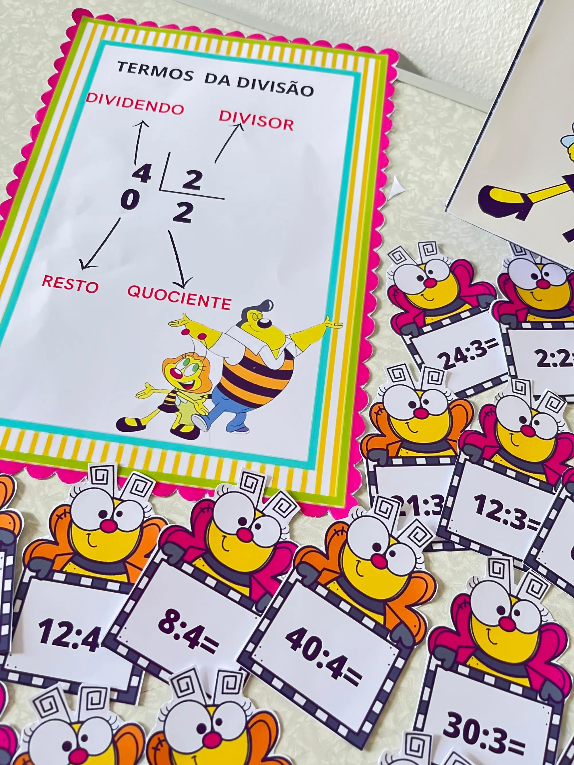 ZUZU DA DIVISÃO – 79 CARTÕES E ATIVIDADES DE MATEMÁTICA PARA O 3º ANO — amostra 5: 👩‍🏫 INDICADO PARA